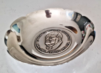 Schwere Sterling Silber Winston Churchill Gedenkschale, AE Jones 1965