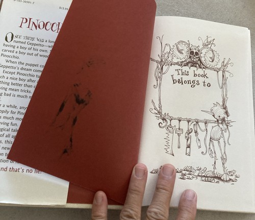 SIGNED with Sketch Illustration by Artist GRIS GRIMLY! “Pinocchio” Hardcover DJ - Picture 4 of 5