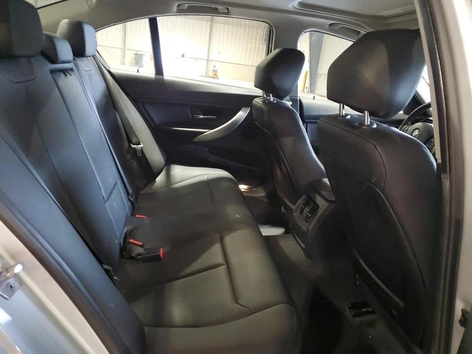 Driver Left Air Bag Sedan Driver Knee Fits 12-18 BMW 320i 3019433 Foto 3 de 4