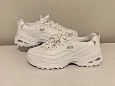 Skechers D’Lites Wide Fit Air Cool Memory Foam Women’s Size 7.5