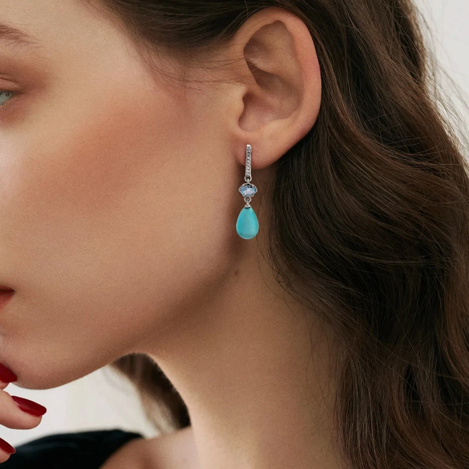 Orecchini a cerchio mini pendenti con pietre preziose turchesi topazio blu... - Immagine 3 di 4