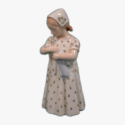 Bing & Grondahl 7.5'' Porcelain B&G Mary w/ Doll Figurine, #1721 Vintage Denmark