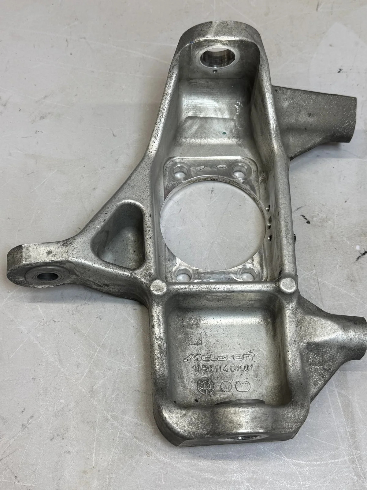 McLaren 570S Front Right Steering knuckle P/N 13B1203CP