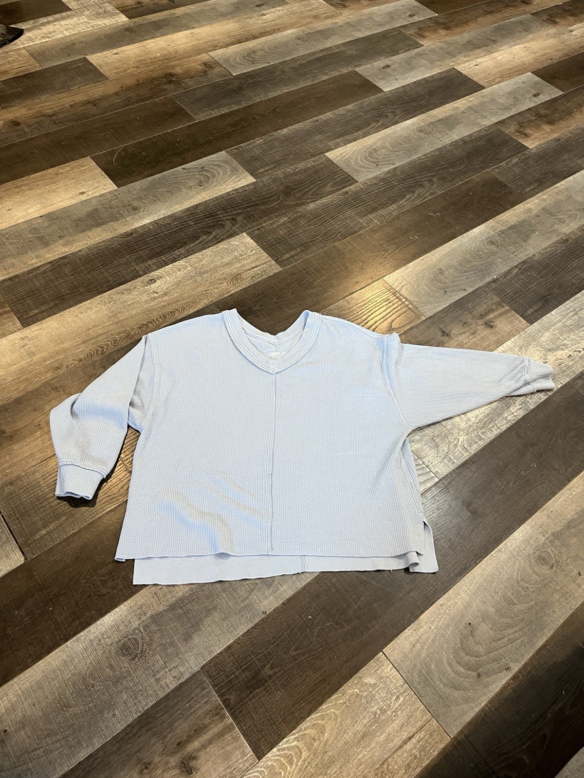 Aerie Light Blue Cotton Knit V-Neck Long Sleeve Cropped Sweater Split Hem M