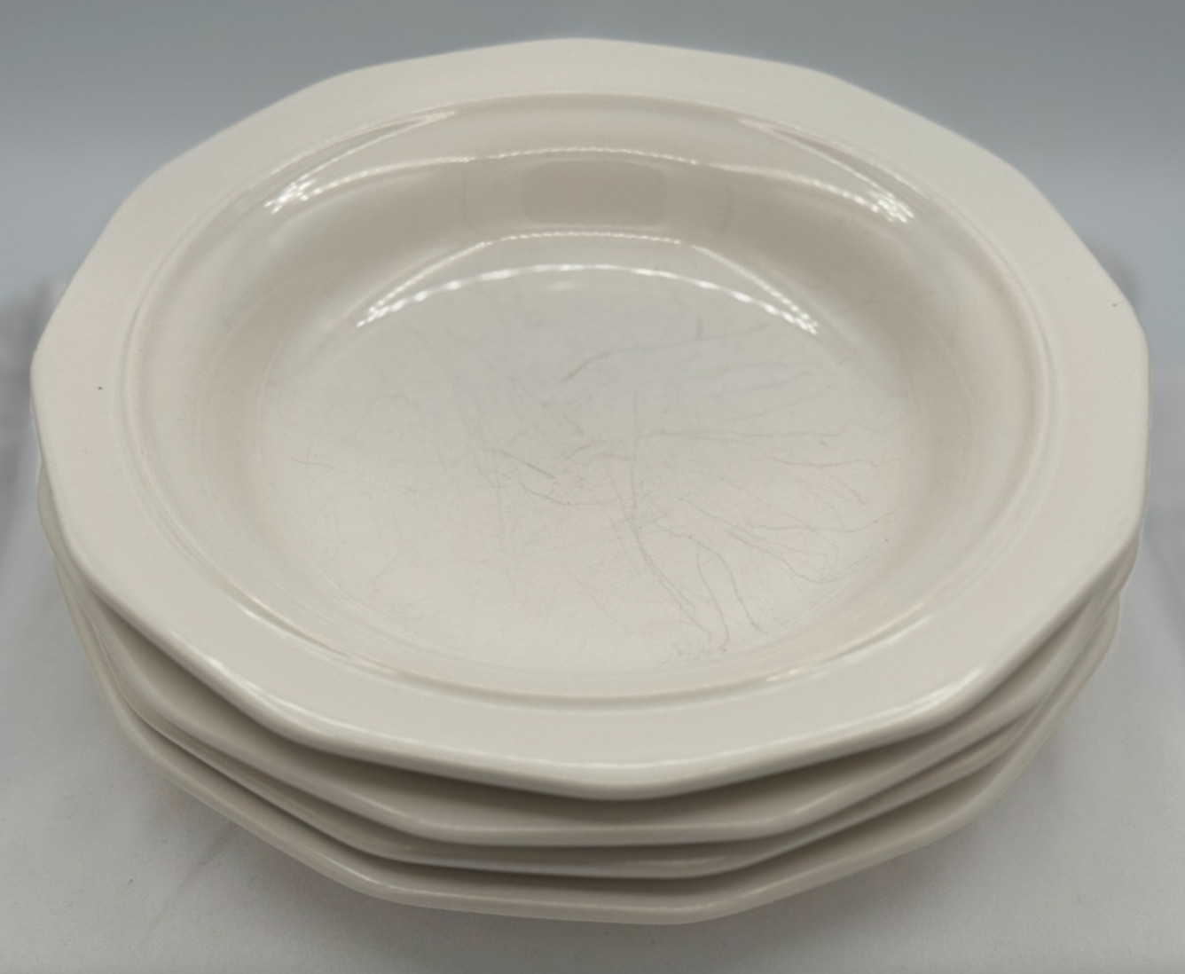 (4) Vintage Pfaltzgraff Heritage Bowls 8 1/2" x 8 1/2" x 1 1/2" - USA - White