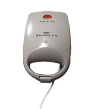 Nostalgia MyMini Sandwichera Panini Lila Antiadherente Parrilla Compacta Doble Cara