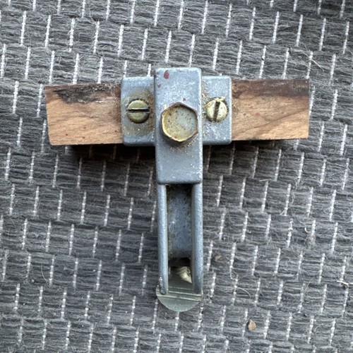 Vintage Craftsman Table Saw Fence Clamps Pair - Picture 3 of 3