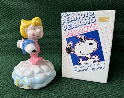 Snoopy PEANUTS 1984 Sally Willitts Vintage Music Box ''Rock A Bye Baby  w/Box