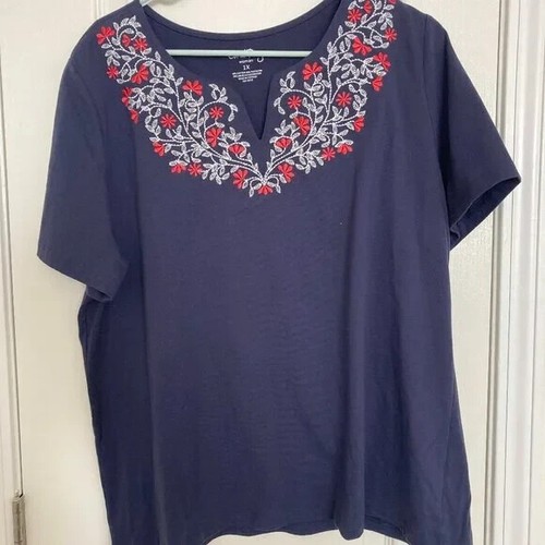 Coral Bay dunkelblau bestickt Blume Top Größe 1X