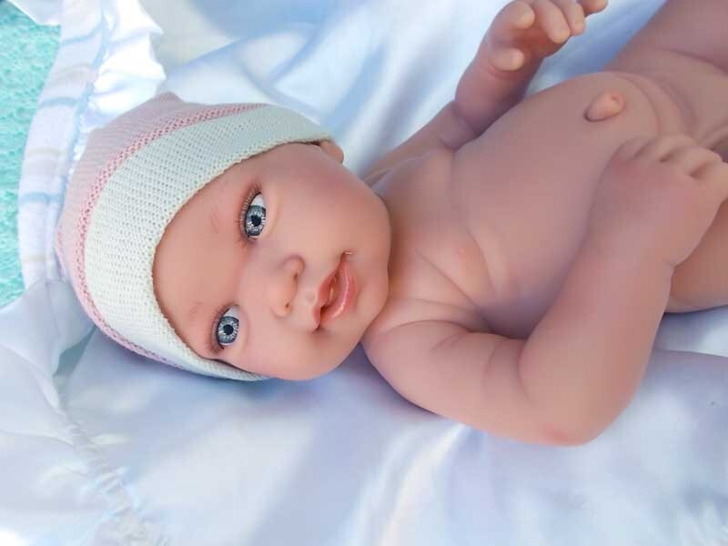 Bébé sexué fille Pipa Antonio Juan nouveauté poupée jouet reborn neuf