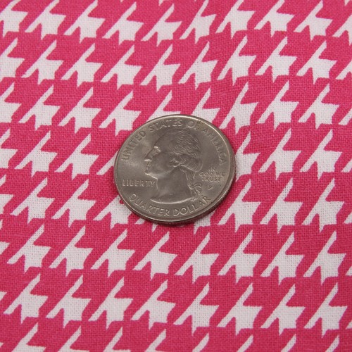 Pink White Houndstooth Fabric 1 yard x 44" Cotton Quilts Crafts Junk Journals - Picture 2 of 3