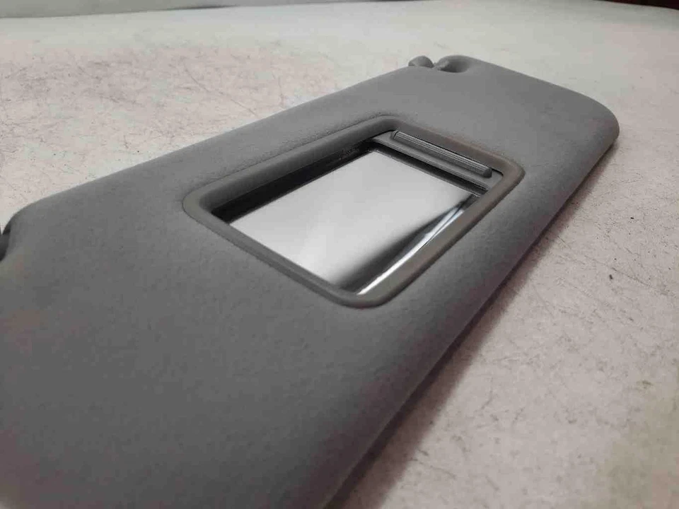 Parasol gris Toyota (iluminado) derecho Rh OE se adapta a Toyota Prius 2006-2009 Foto 4 de 4