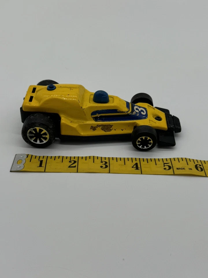 Coche de carreras de Fórmula Uno de colección TONKA JAPÓN juguete de hojalata motor de empuje con embrague 006 Foto 3 de 4