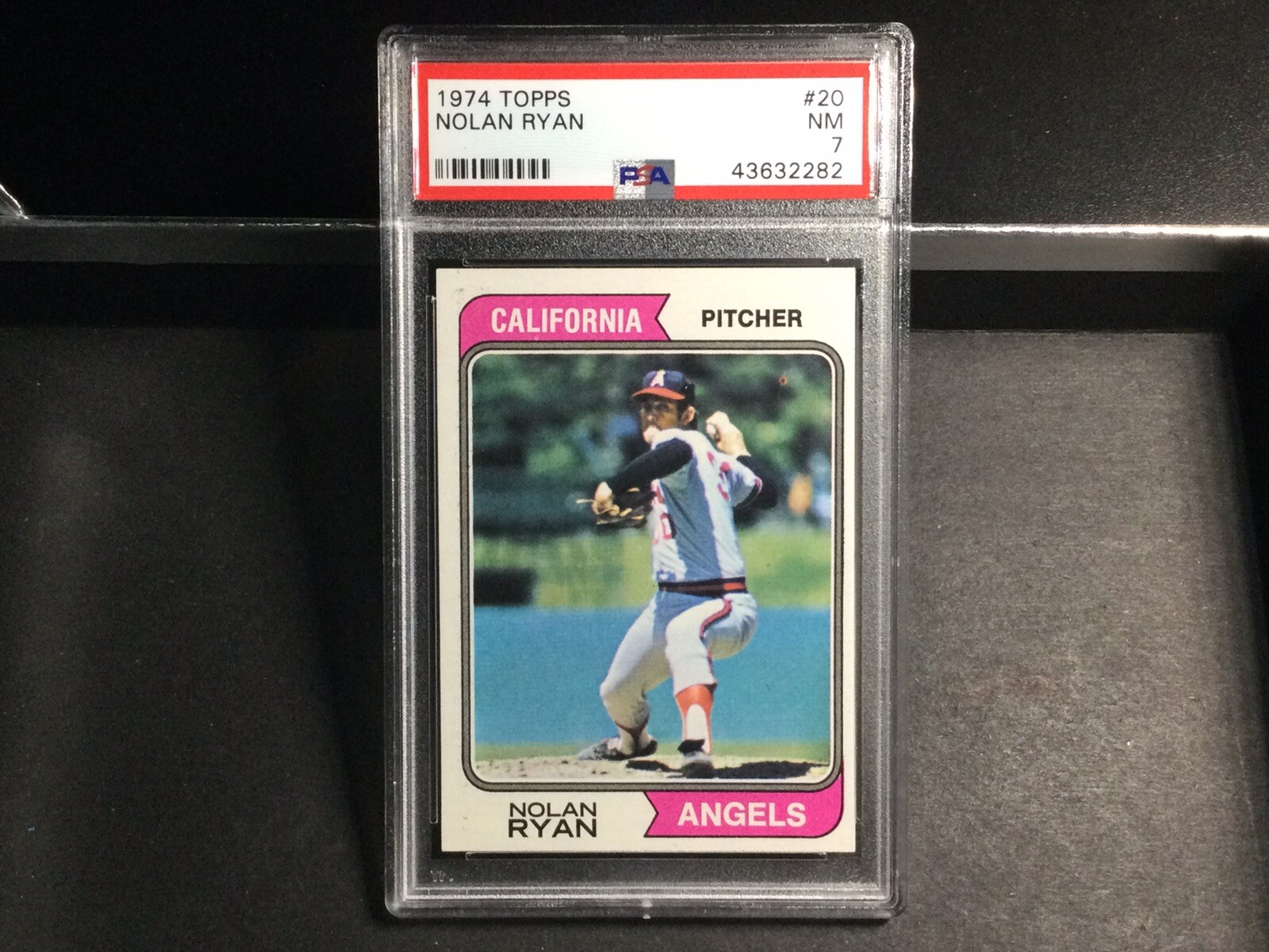 1974 Topps #20 Nolan Ryan Baseball Card PSA 7 Near Mint