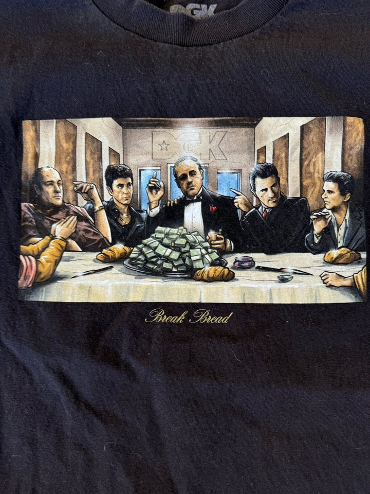 Y2K DGK Dirty Ghetto Kids Mafia Break Bread graphic tshirt Size Large