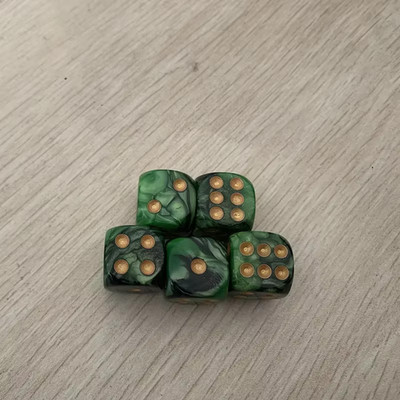 5Pcs/Set Two Colors Dice Puzzle Board Game Accessory 6 Sided Point Dice Funny Ga