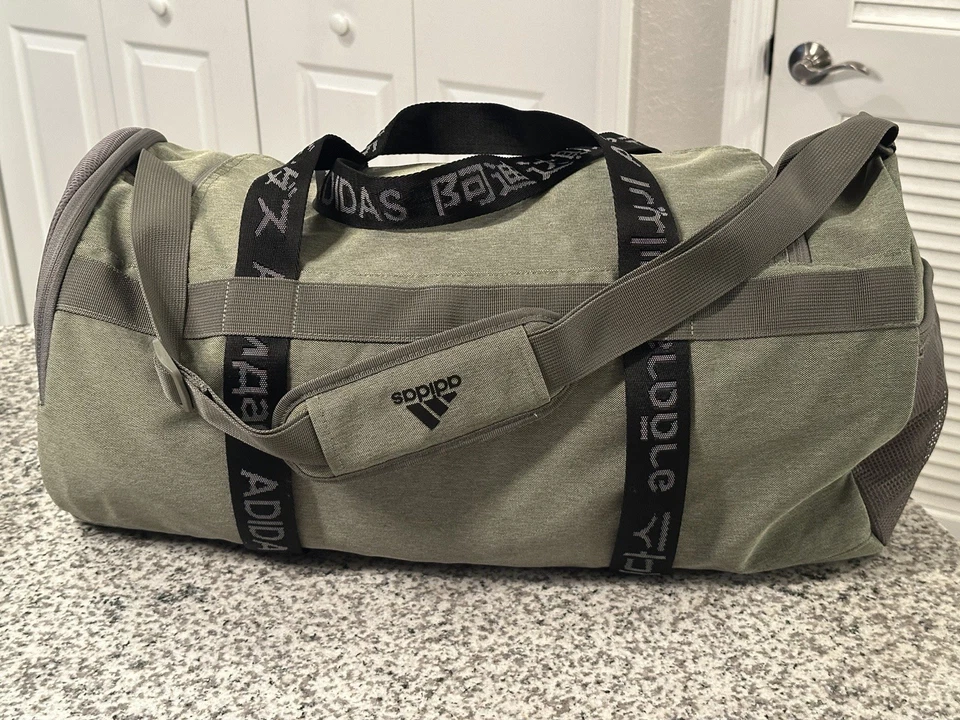 Bolso de Lona Mediano Adidas 4ATHLTS (RARO) Foto 2 de 4