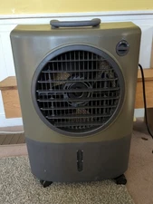 Hessaire MC18V Portable Evaporative Cooler Green 1300 CFM Cools 500 Square ft