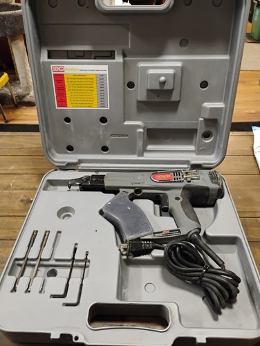 SENCO Dura Spin Drywall Screw Gun Corded DS200-AC in Case | eBay