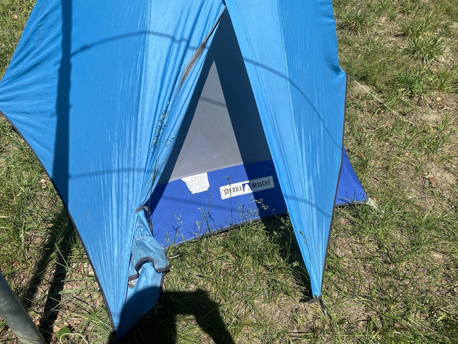 SIERRA DESIGNS CLIP FLASHLIGHT BACKPACKING TENT 1-2 PEOPLE