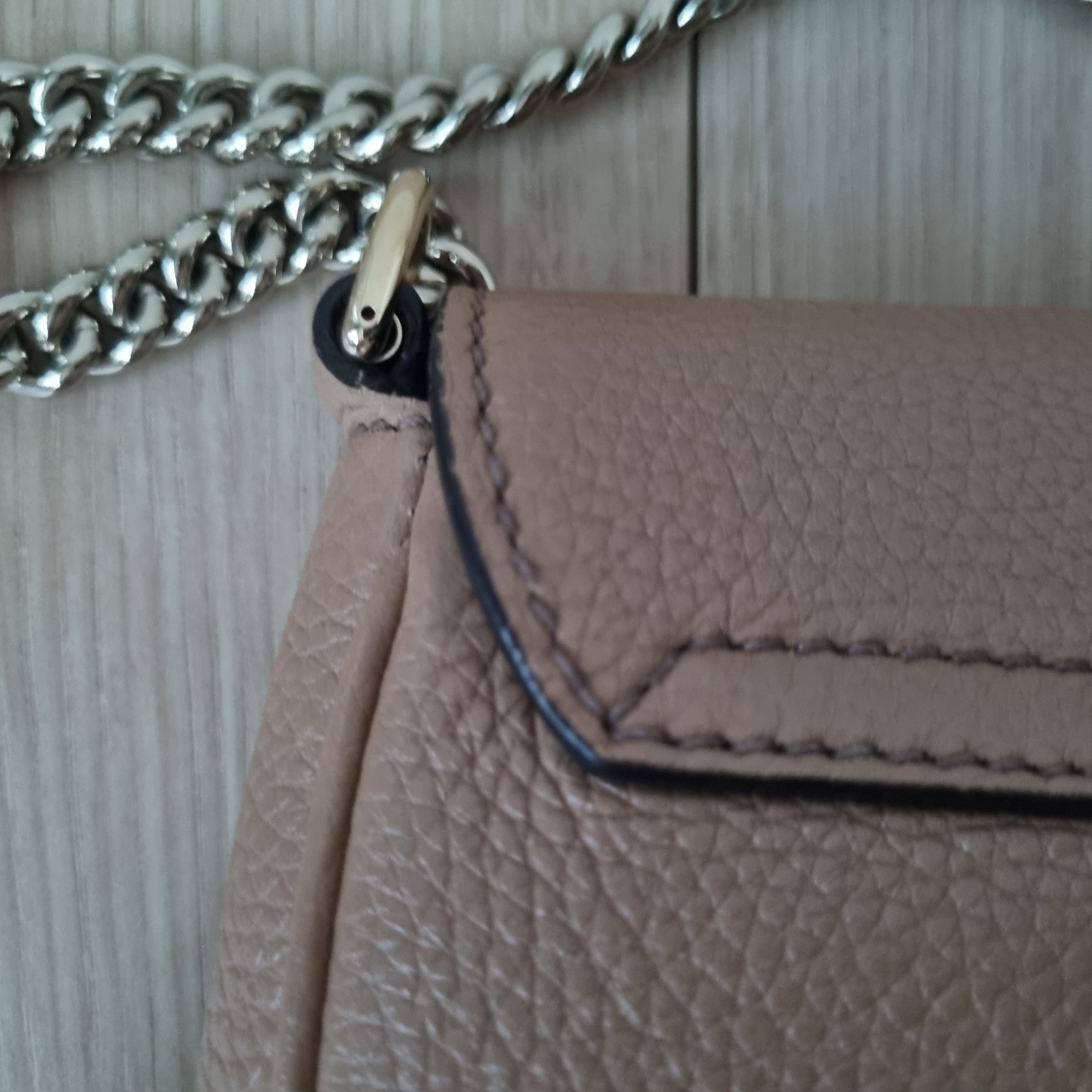 Authentic GUCCI Soho Interlocking G Chain Shoulde… - image 9