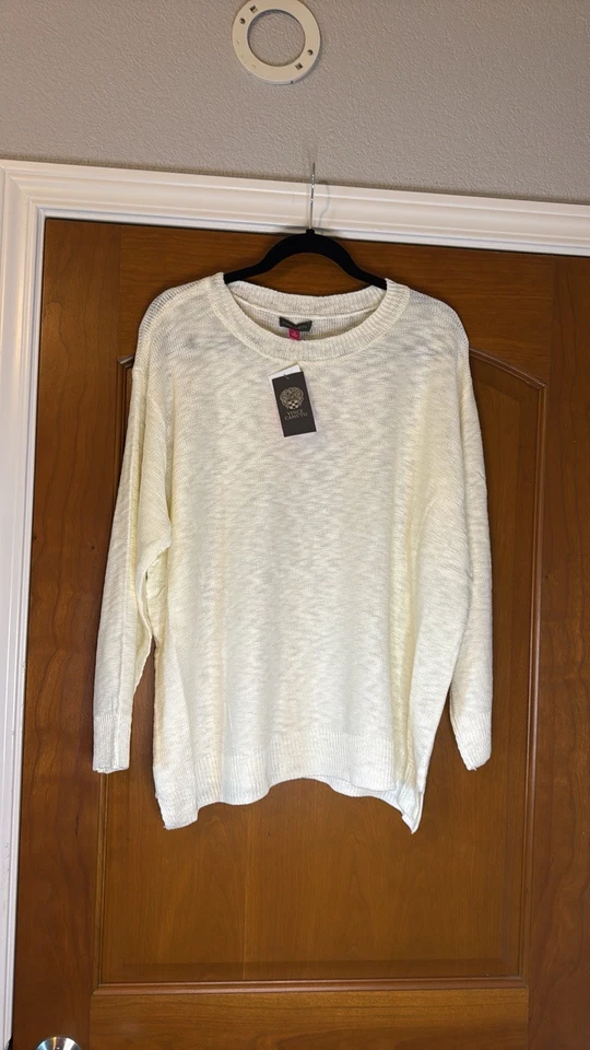 Suéteres Vince Camuto talla grande.  Nuevo con etiquetas. Tallas 1X/2X/3X. Color crema ligero.  Foto 2 de 4