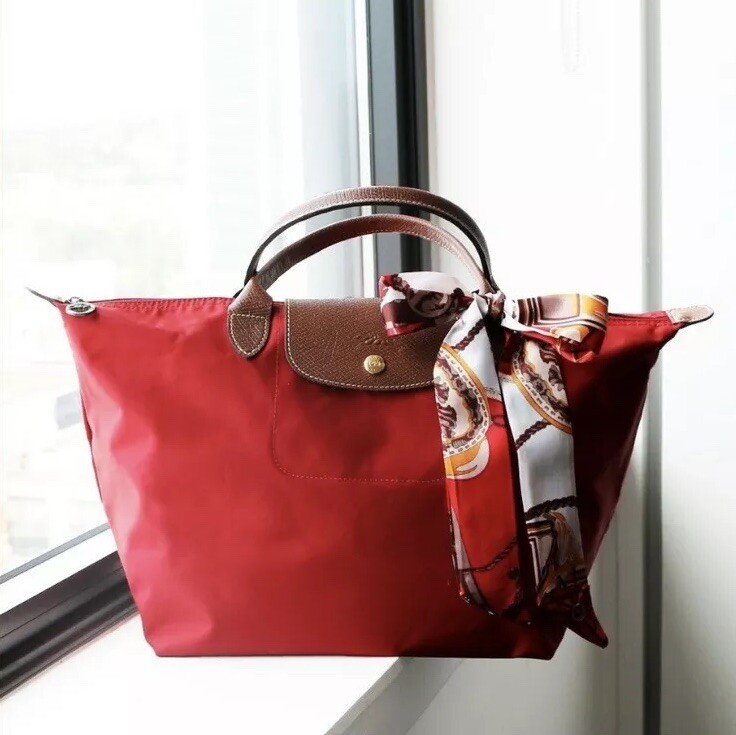 【関税&送料込】Longchamp Chestnut-Coloured M Le Pliage Red Longchamp Le Pliage Medium Top Handle Tote/Satchel in