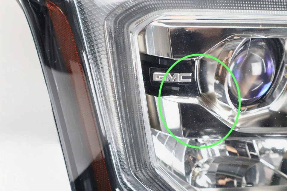 DRL NOT WORKING! 2015-2020 GMC Yukon XL RH Right Passenger Headlight Halogen OEM - Image 4 of 4