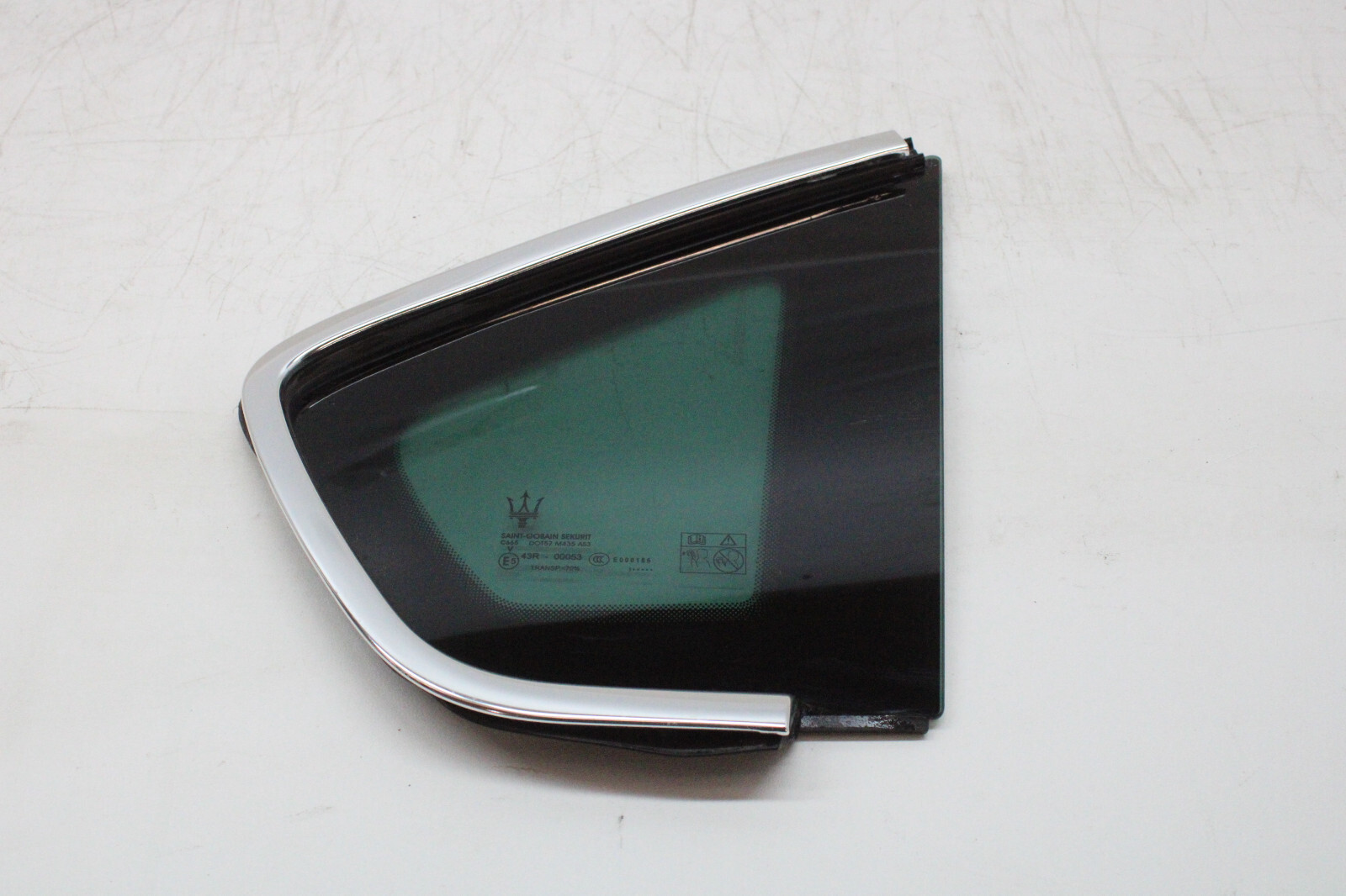 2022 MASERATI LEVANTE MODENA REAR RIGHT QUARTER GLASS OEM 2017-2023
