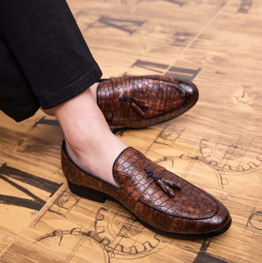 Chic Mens Alligator Leather Dress 