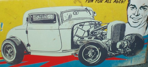 KIT MODELO METAL FUNDIDO ACME 1932 FORD CUPÉ 3 VENTANAS COLOR GRIS BRILLANTE 1/18 - Imagen 5 de 13
