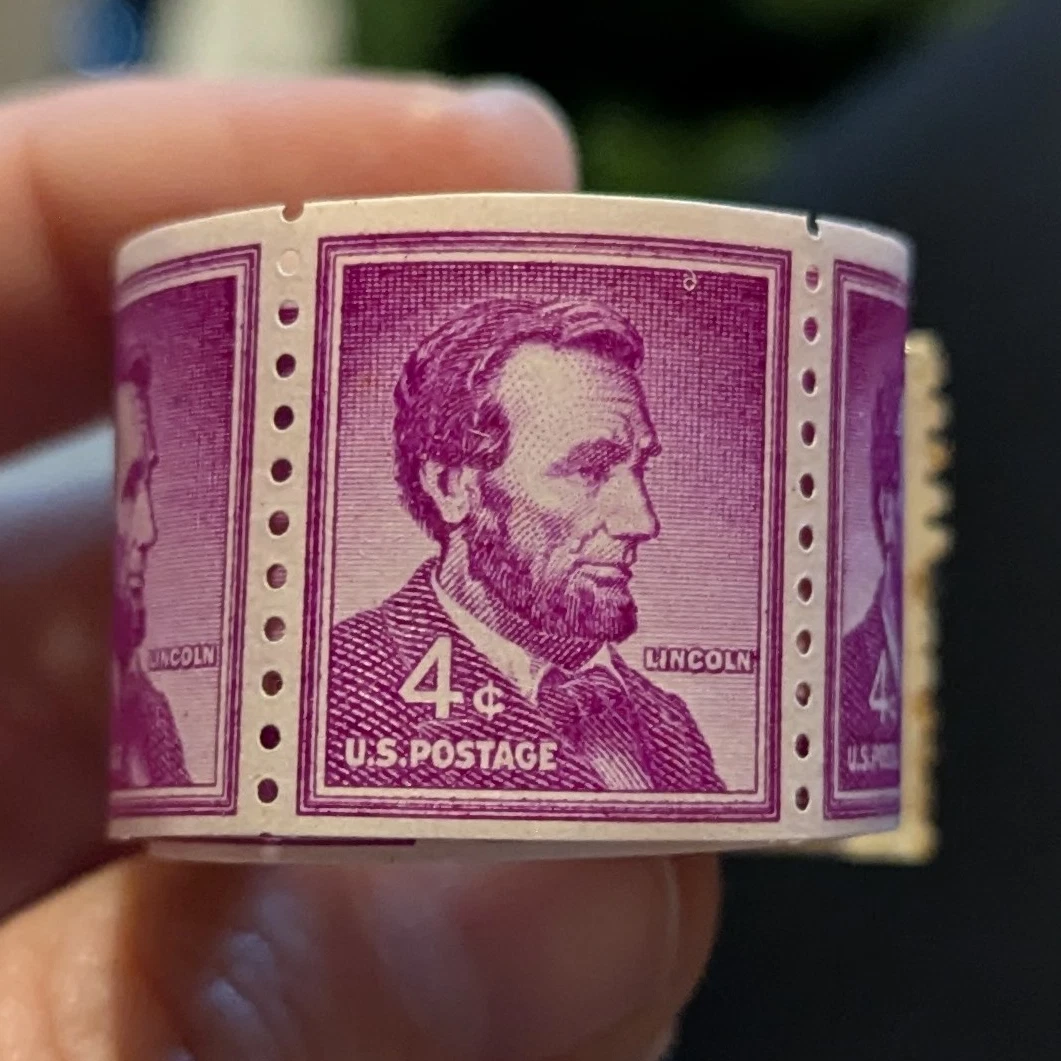 Abraham Lincoln 4 Cent Stamp In Unused Us Stamps (1941-Now) for