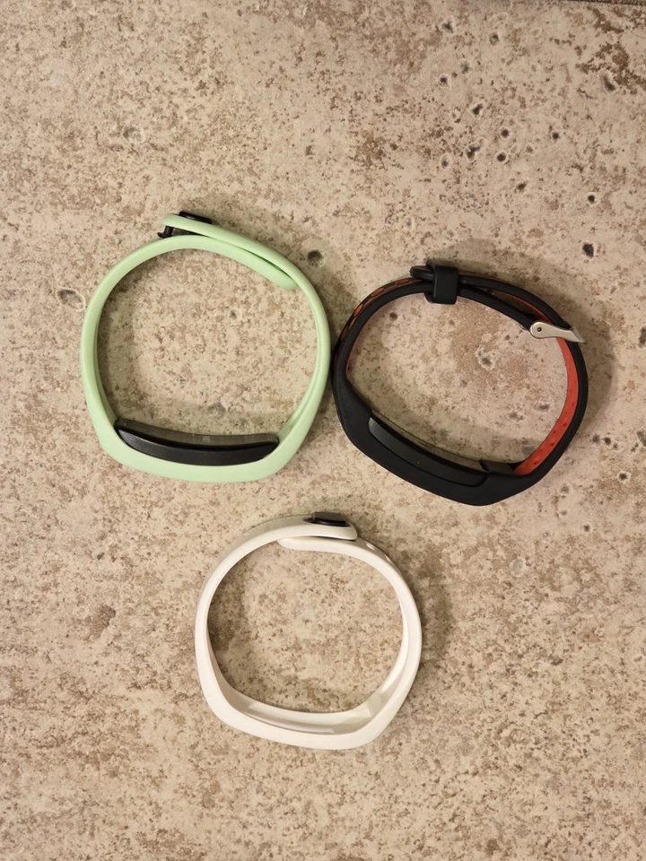 2 rastreadores de actividad Garmin Vivofit 2 + 3 bandas (2 grandes, 1 pequeña) *PROBADO* LEER * - Imagen 3 de 4