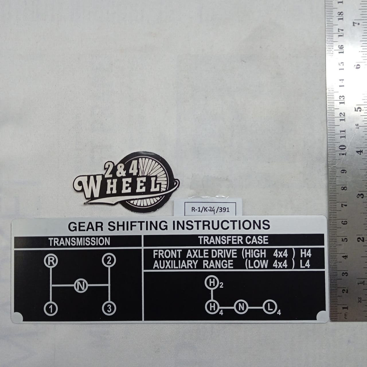 Toyota Lad Cruiser FJ40 BJ40 3 Speed Gear Shift Instruction Emblem