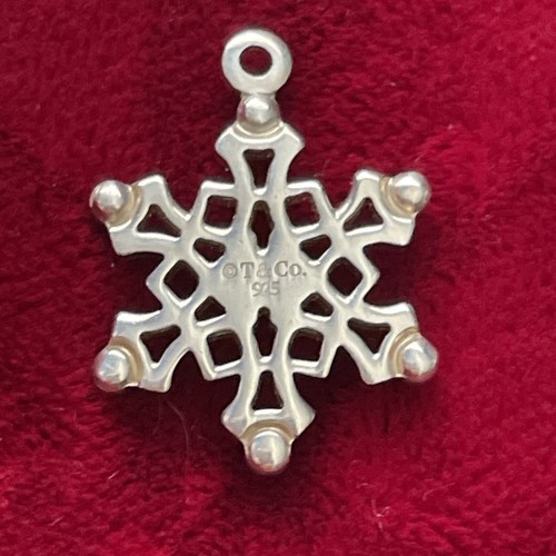 Dije o colgante de copo de nieve Tiffany & Co en plata de ley para collar/pulsera - Imagen 2 de 10