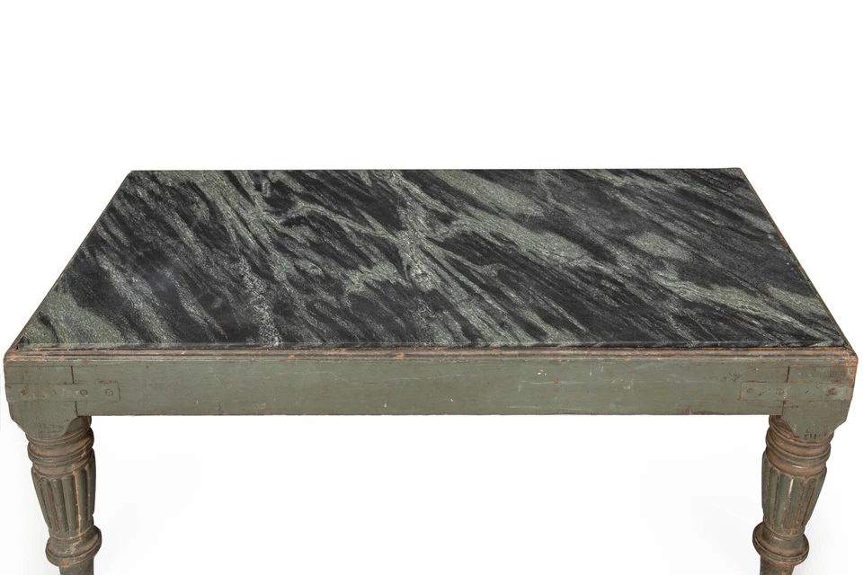 Mesa de centro baja con tapa de mármol pintada verde azulado English Regency William IV aprox. 1840 Foto 4 de 4