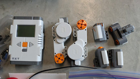 LEGO Mindstorms 8527 NXT & 3804 Robotics Invention System 2.0 - Parts/Repair