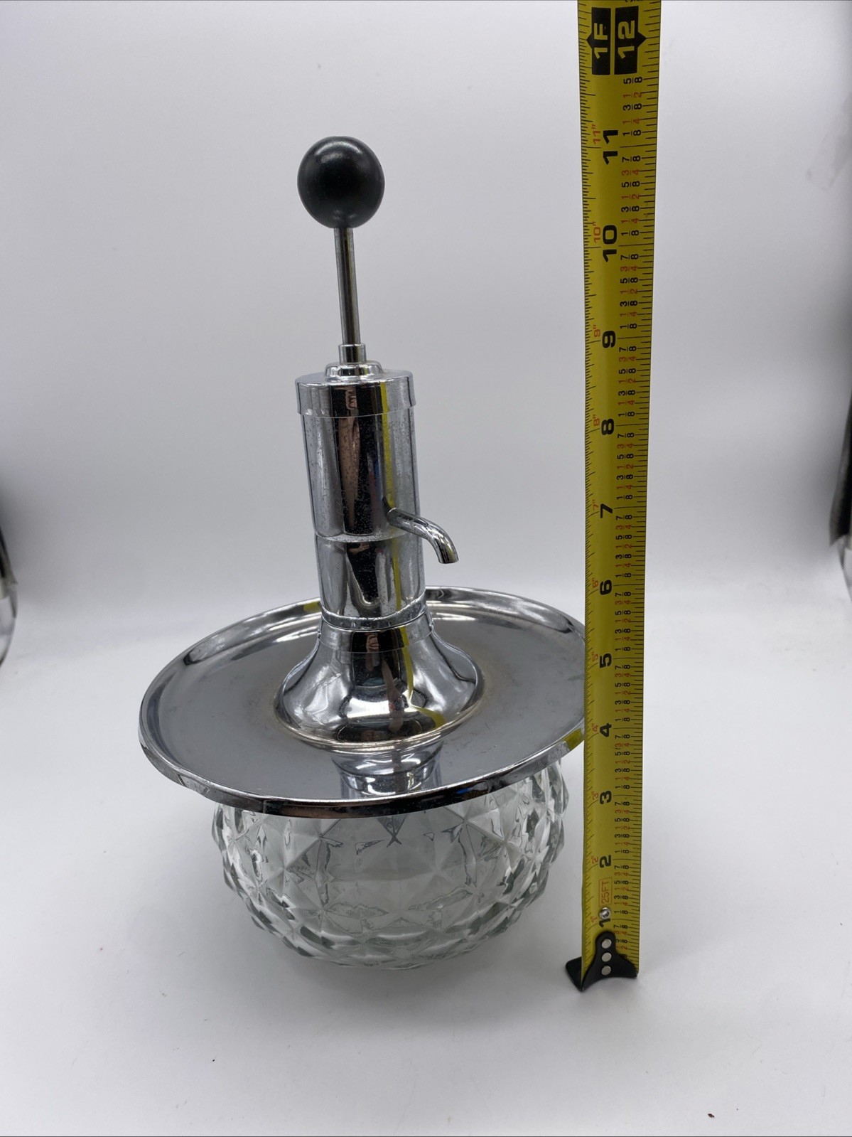 Park Sherman Pump Liquor Dispenser For Display Or Parts. Does Not Work