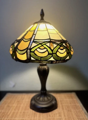 Dale Tiffany Table Lamp Stained glass Metal Round Fieldstone Vintage final sale