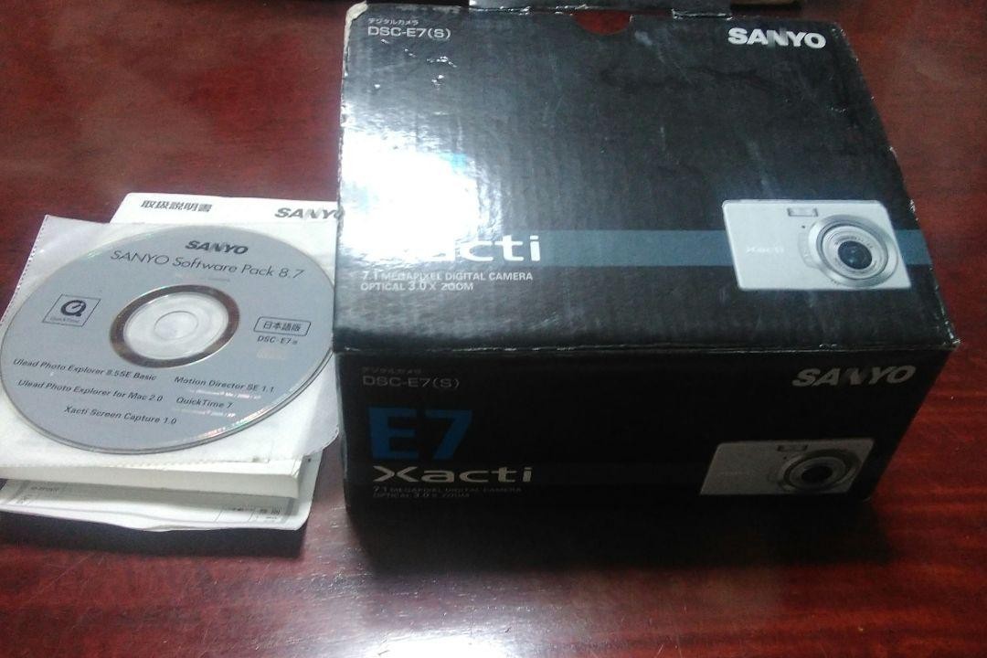 デジタルカメラ SANYO Xacti DSC-E7 概要 デジタルカメラ DSC-E7(S) | デジタルカメラ（三洋