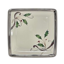 Lenox Holiday Nouveau Platinum Cream Square Accent Luncheon Plate 9" Holly Salad