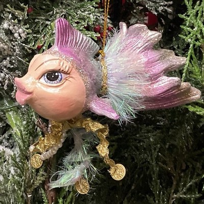 4.5'' Pink Treasure Goldfish Ornament - Goodwill M&G Belgium