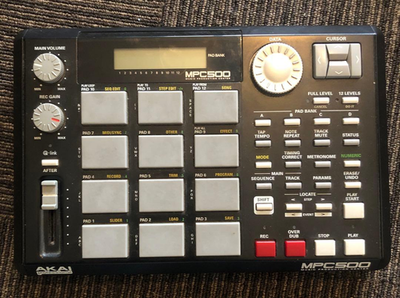 AKAI MPC500 Portable Music Production Center Sampler AKAI MPC500 Portable Music Production Center Sampler