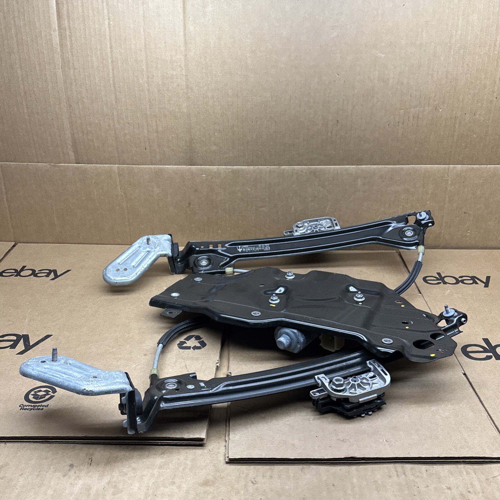 14-17 Maserati Ghibli Rear Left Driver Side Window Regulator Motor OEM AK240214