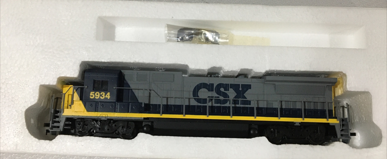 Vintage HO WALTHERS TRAINLINE 931-161 GE DASH 8 40B CSX # 5934 | eBay