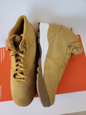 Nike Hoodland Suede Men Size 10 Athletic Sneakers Haystack  display picture 2