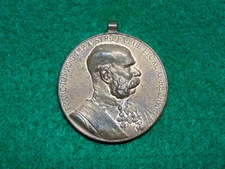 Original WWI Austrian Signum Memoriae Military Medal