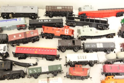Lot De 76 Wagons De Train HO 1:87 - Principalement US - Bon état