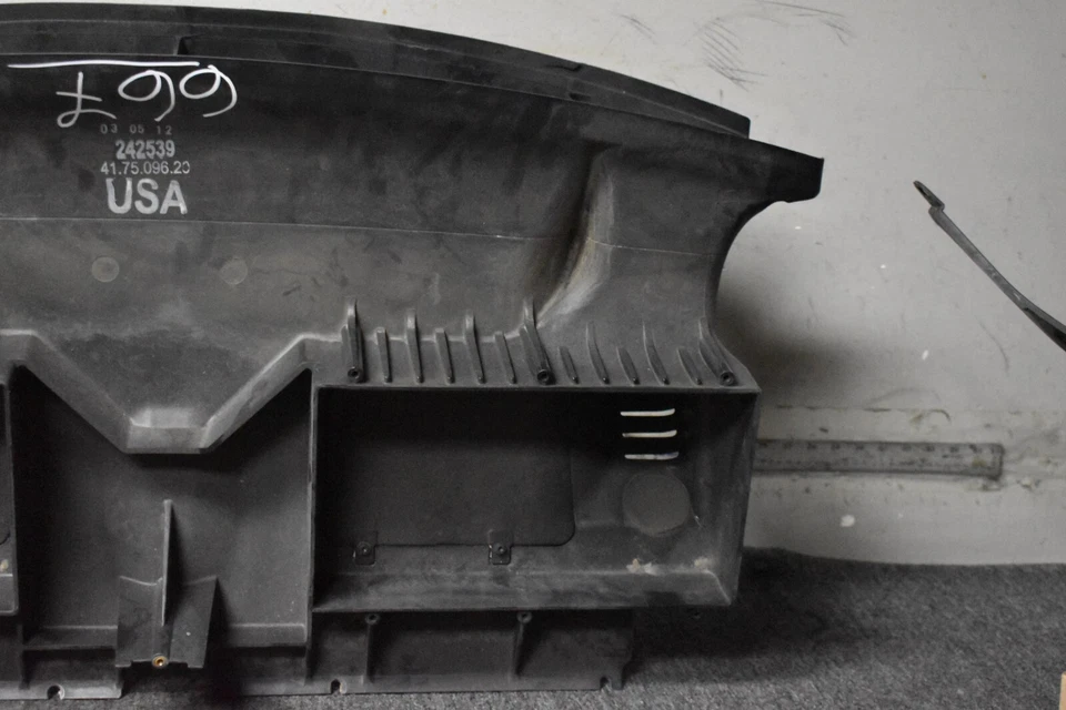 LIMPIADOR DE CAJA DE AIRE INFERIOR FERRARI CALIFORNIA FÁBRICA OEM Foto 3 de 4