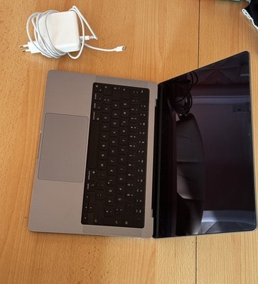 Apple MacBook Pro 14  M1 MAX 10C CPU 24C GPU 512 GB SSD 32 GB RAM 2021 SPACEGREY